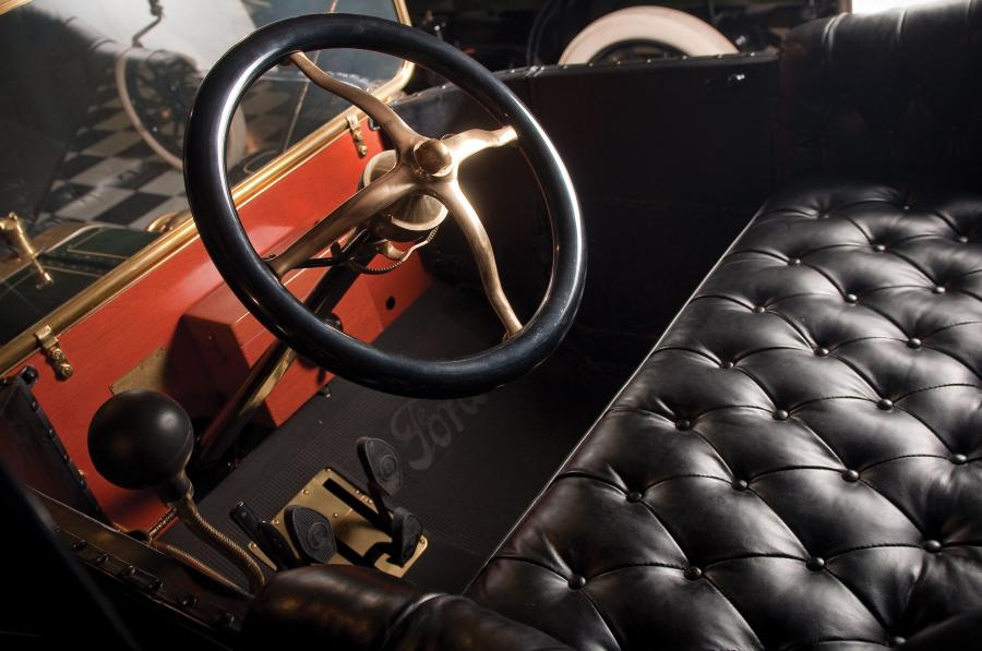  Ford Model T Touring 1912 года  (фото 3 из 3)